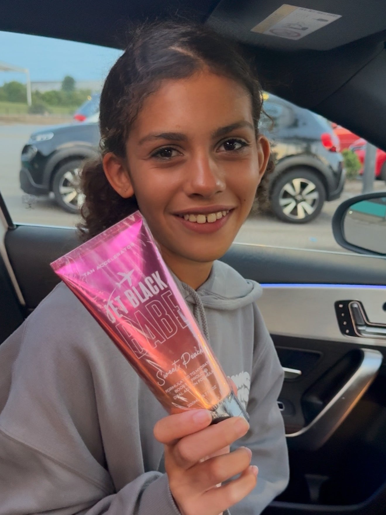 Jet Black Babe – Extremely Dark Tanning Accelerator