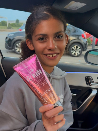 Jet Black Babe – Extremely Dark Tanning Accelerator